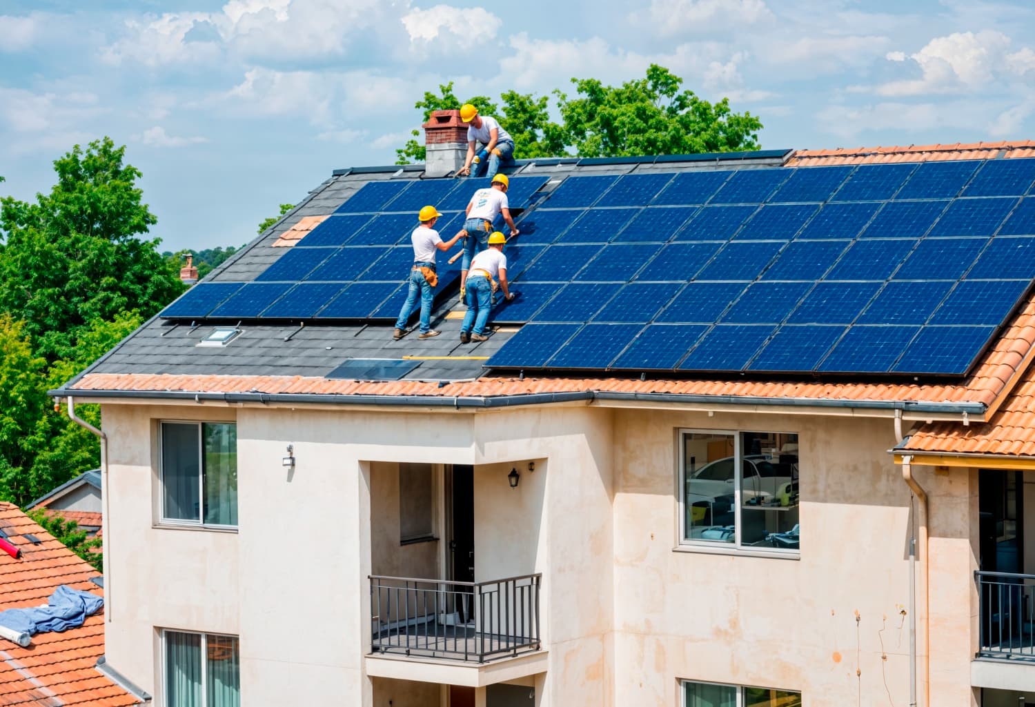 Quanto custa energia solar residencial e quais são as variáveis do projeto?